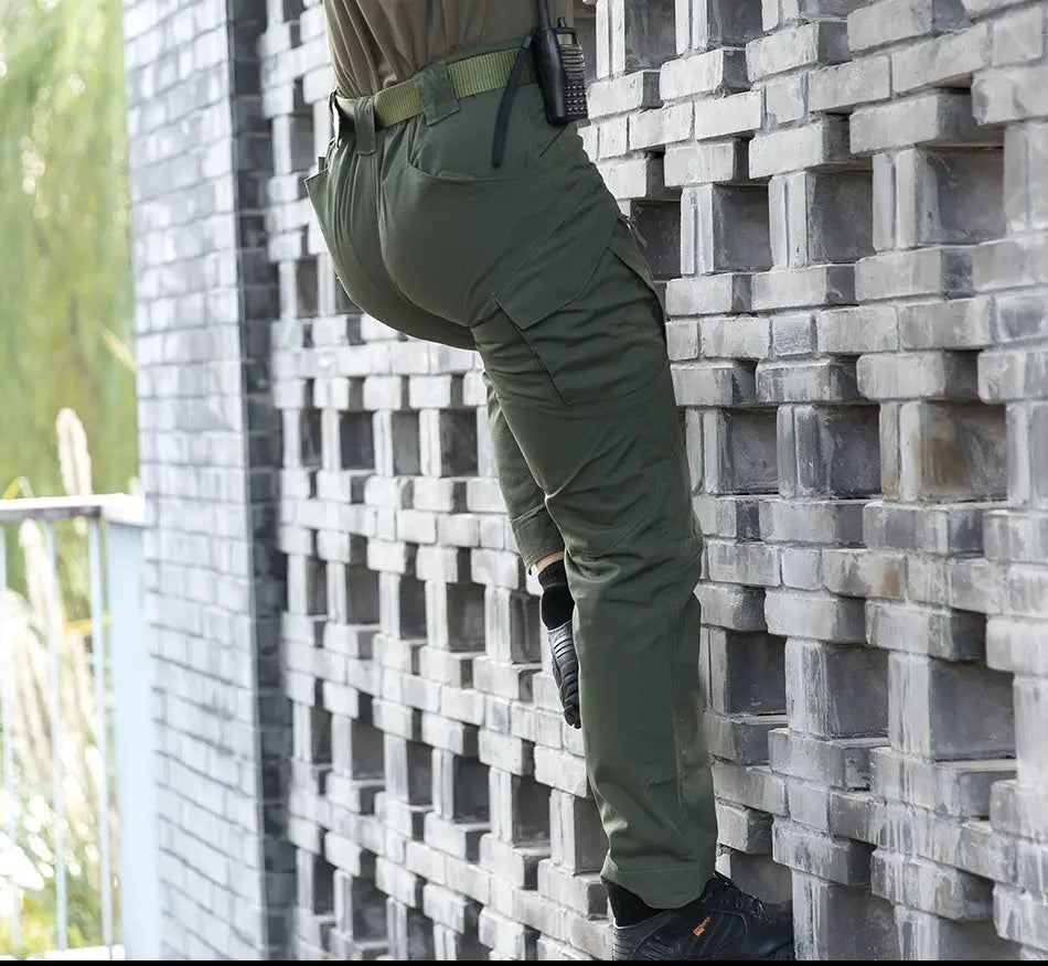 Tactical Cargo Pants Rip-Stop X9 US Special TrouserTactical Cargo Pants Rip-Stop X9 US Special Trouser
Specifications
Brand Name:Pave Hawk
Gender:Men
Item Type:Full Length
Style:Military/Cargo
Length:Full NSO Gear