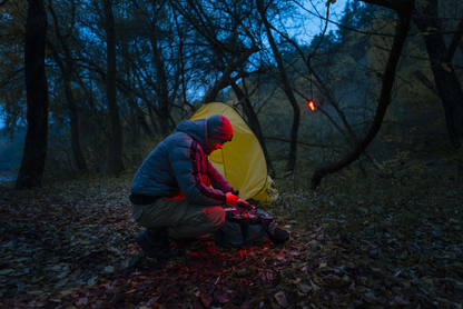 Armytek Crystal Pro IR με κόκκινο φωτισμό σε camping