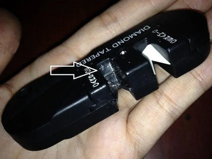 NSO Gear - sharpenerNSO Gear - sharpener 
Description

Pre-set carbides sharpen very dull edges quickly.
Specially shaped ceramic slot to finish edges and sharpen serrated blades.
TaperNSO Gear